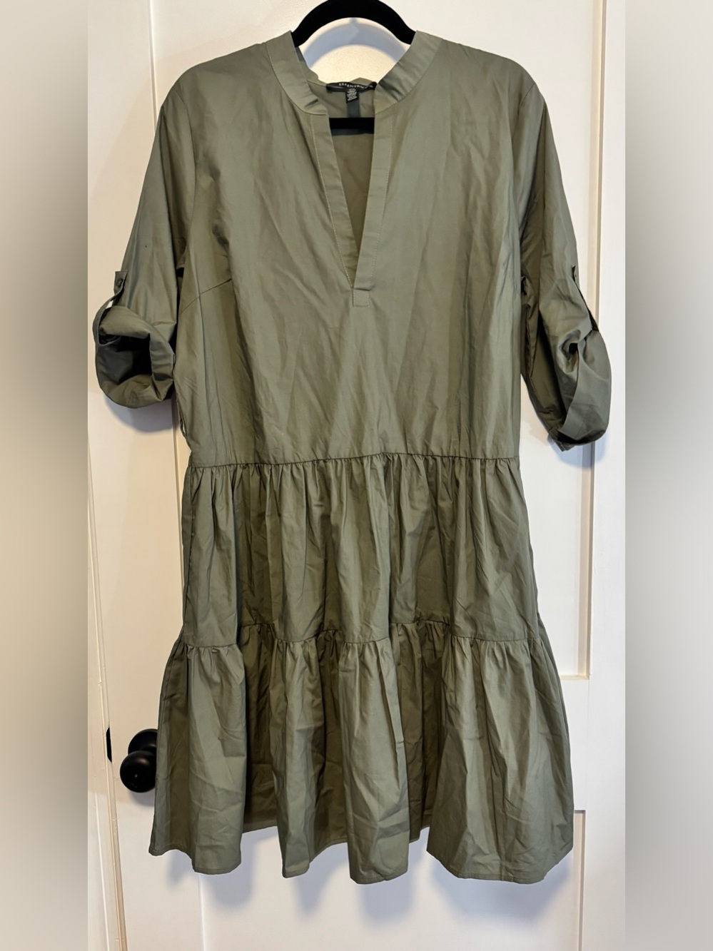 ELLENTRACY Tiered Mini Dress in Green Size Large Like New. **belt not included